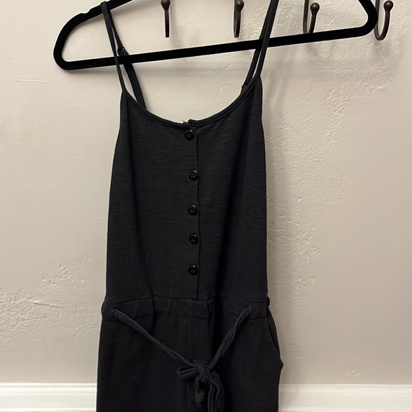 sleeveless, cross-back jumpsuit, straight cuffed leg, button up w/front tie - Picture 2 of 4